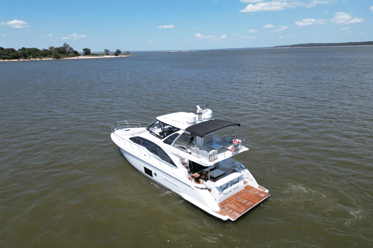 Slide: The Image of Azimut 50 FLY 2020 - 8