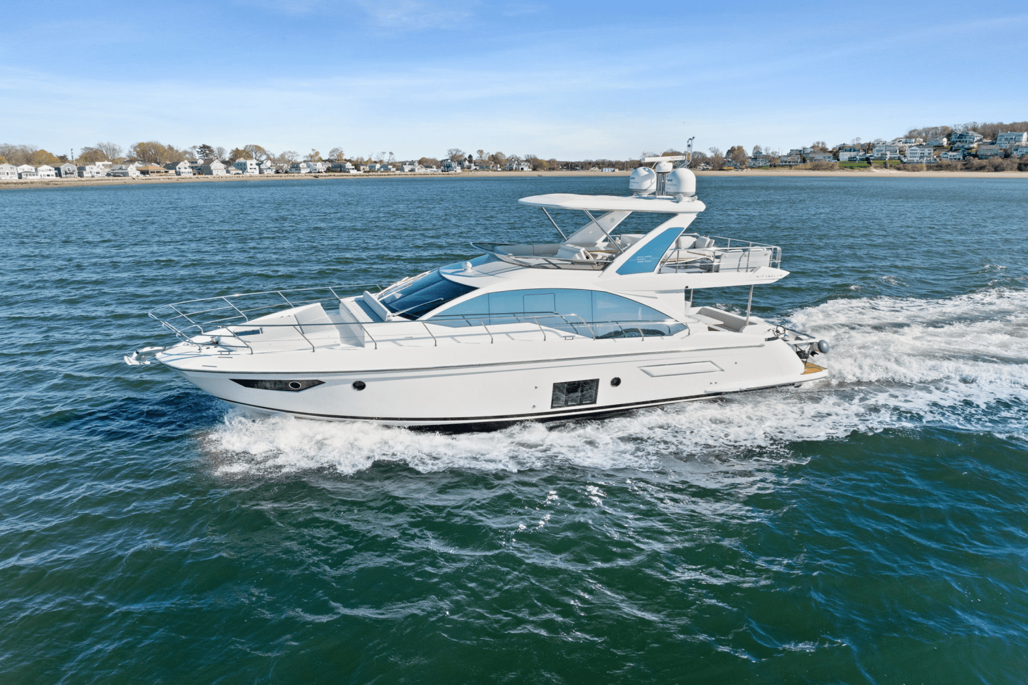 Slide: The Image of Azimut 50 FLYBRIDGE 2022 - 1