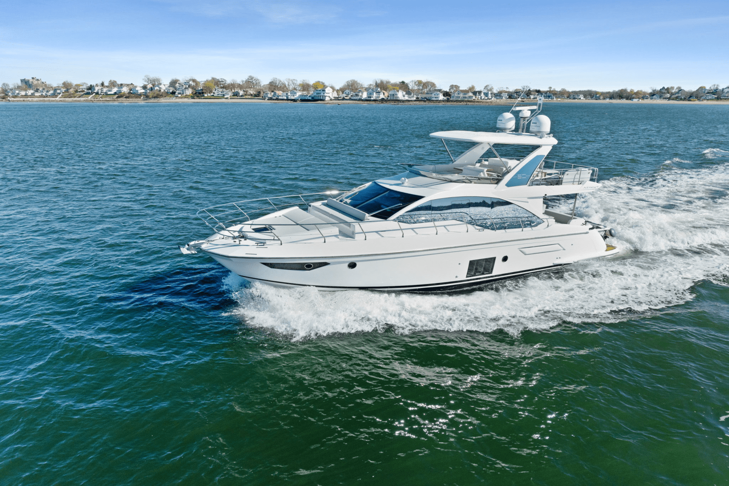 Slide: The Image of Azimut 50 FLYBRIDGE 2022 - 11