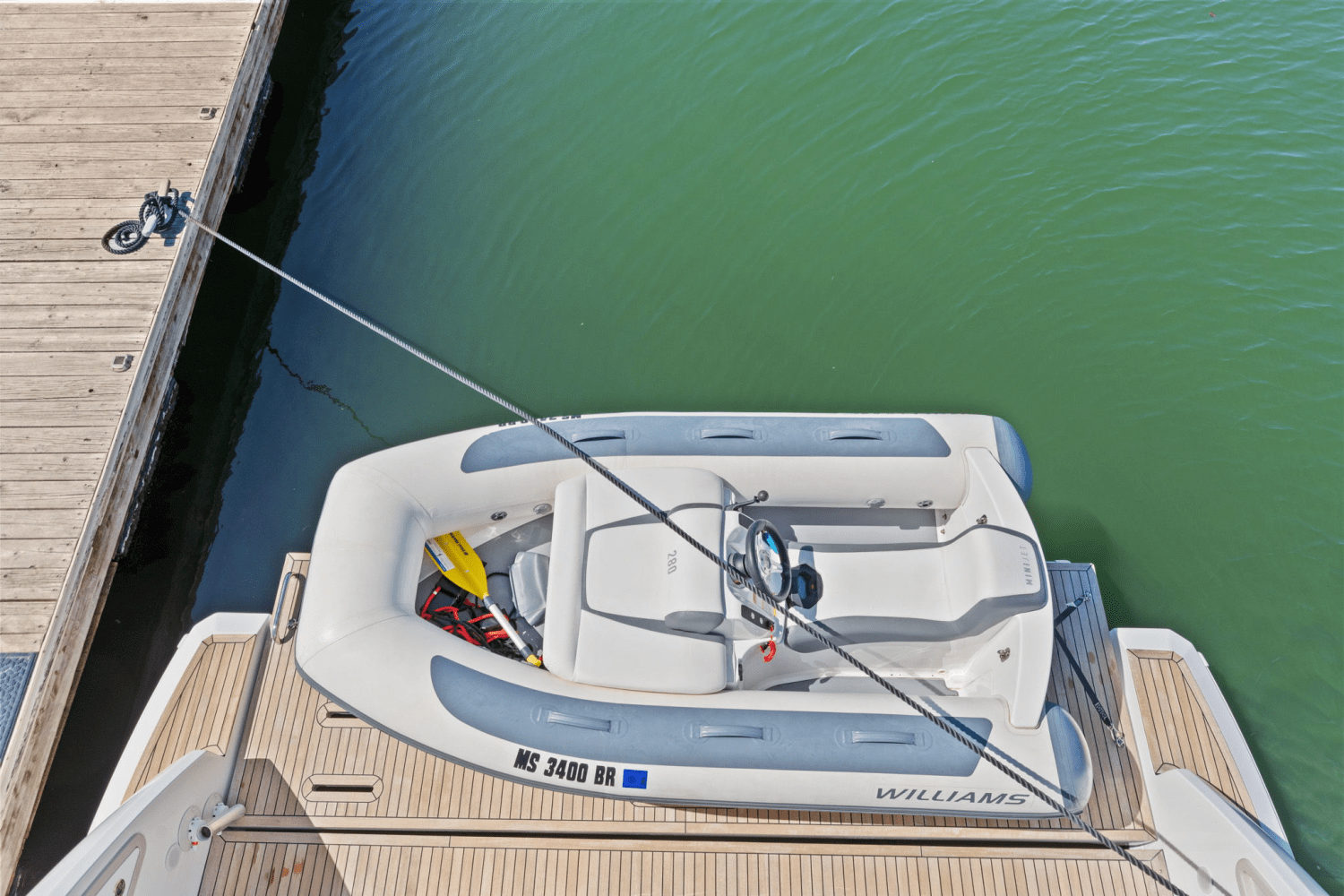 Slide: The Image of Azimut 50 FLYBRIDGE 2022 - 15