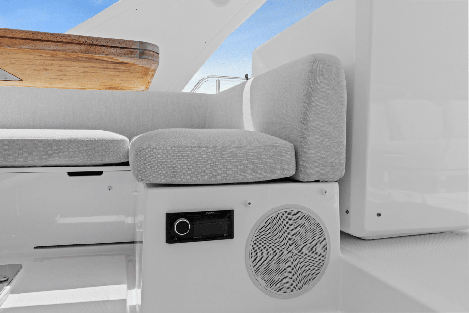 Slide: The Image of Azimut 50 FLYBRIDGE 2022 - 29