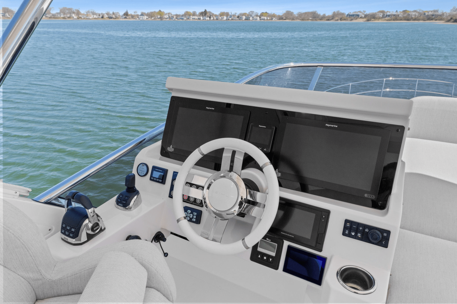 Slide: The Image of Azimut 50 FLYBRIDGE 2022 - 31