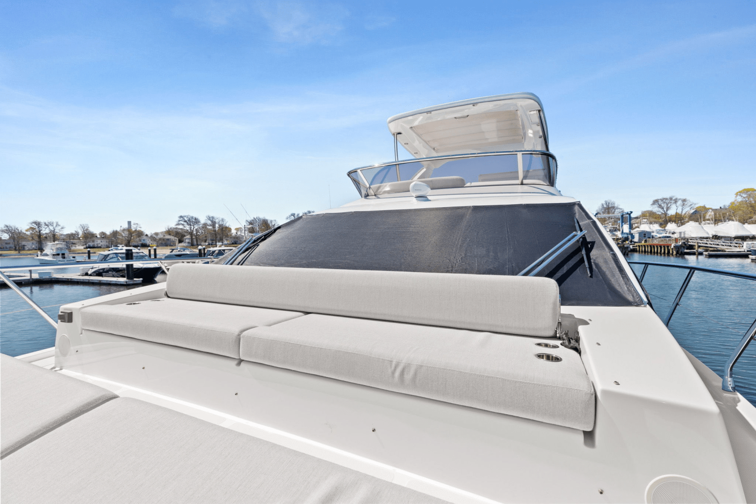 Slide: The Image of Azimut 50 FLYBRIDGE 2022 - 41