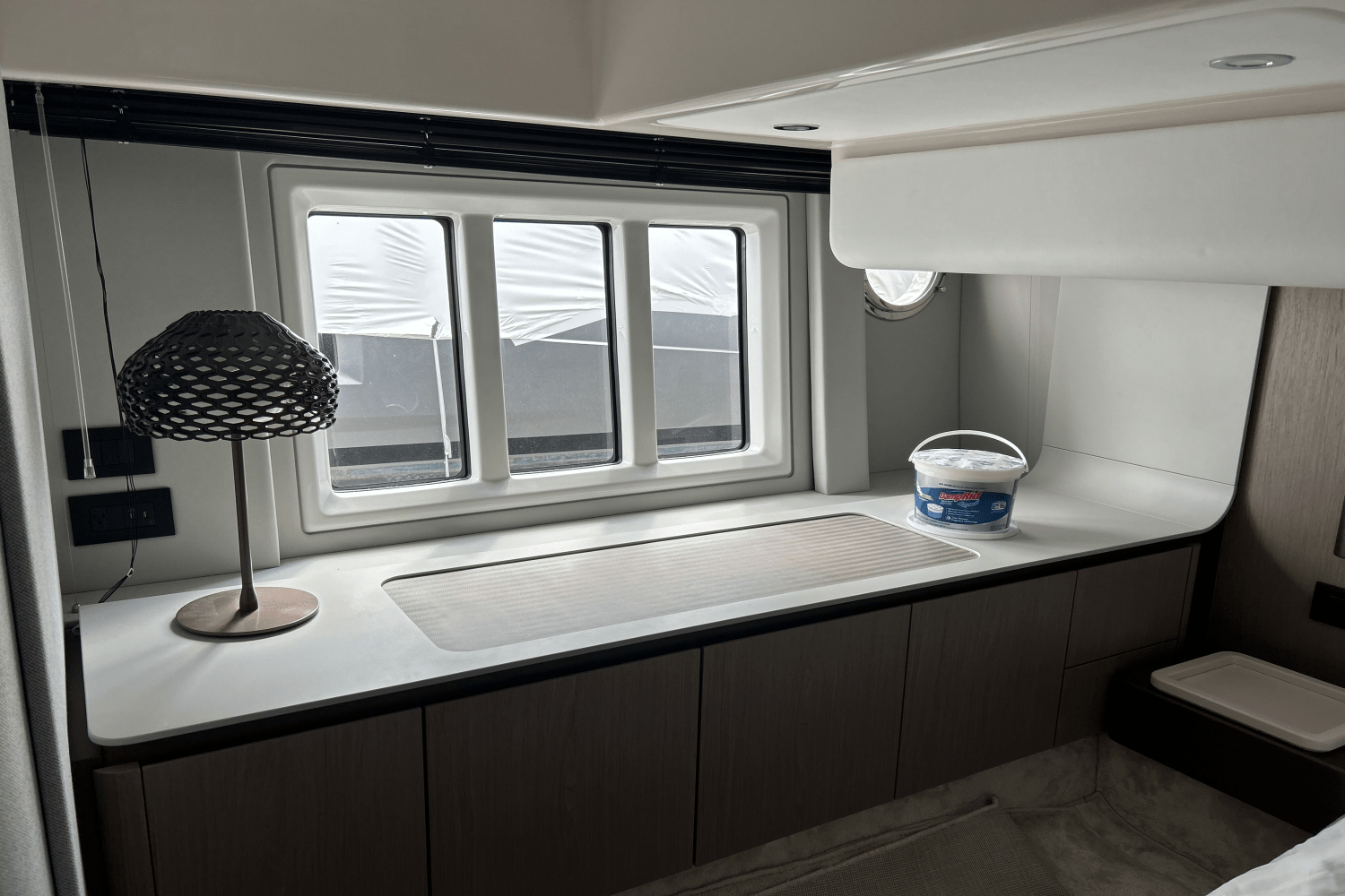 Slide: The Image of Azimut 50 FLYBRIDGE 2022 - 69