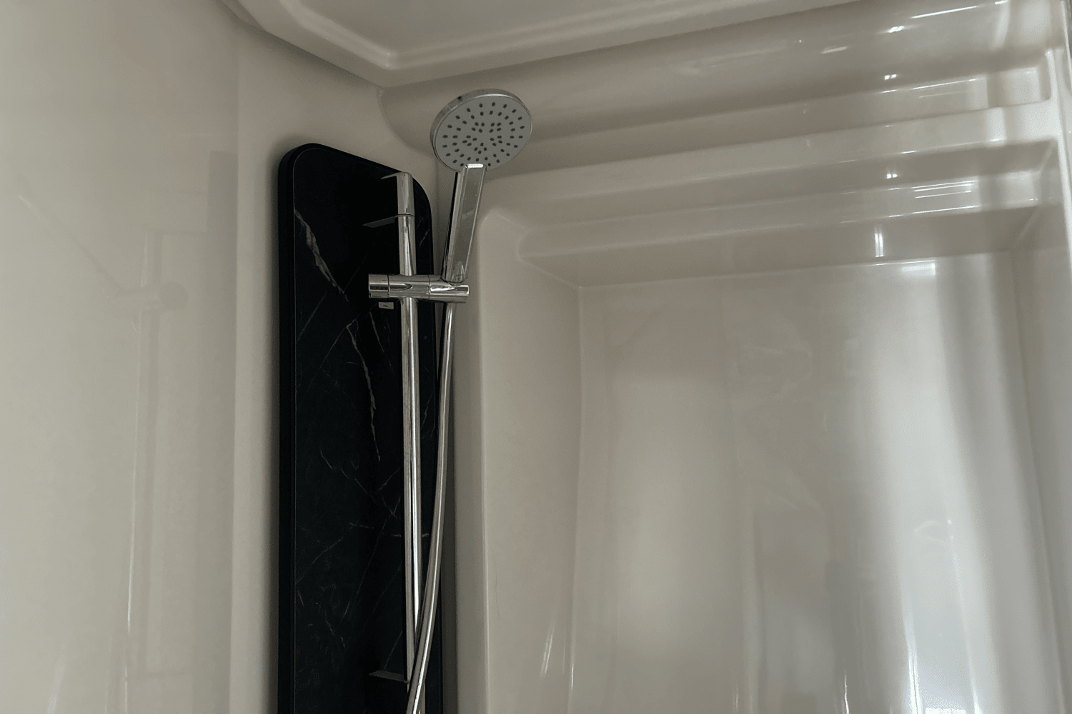 Slide: The Image of Azimut 50 FLYBRIDGE 2022 - 81