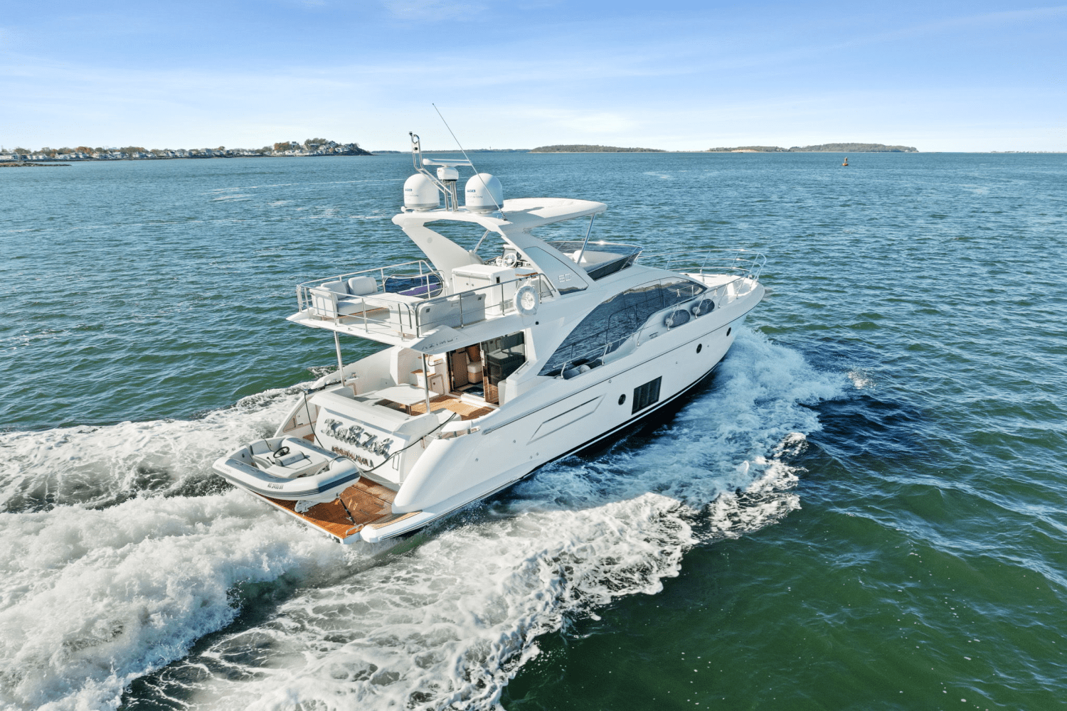 Slide: The Image of Azimut 50 FLYBRIDGE 2022 - 9