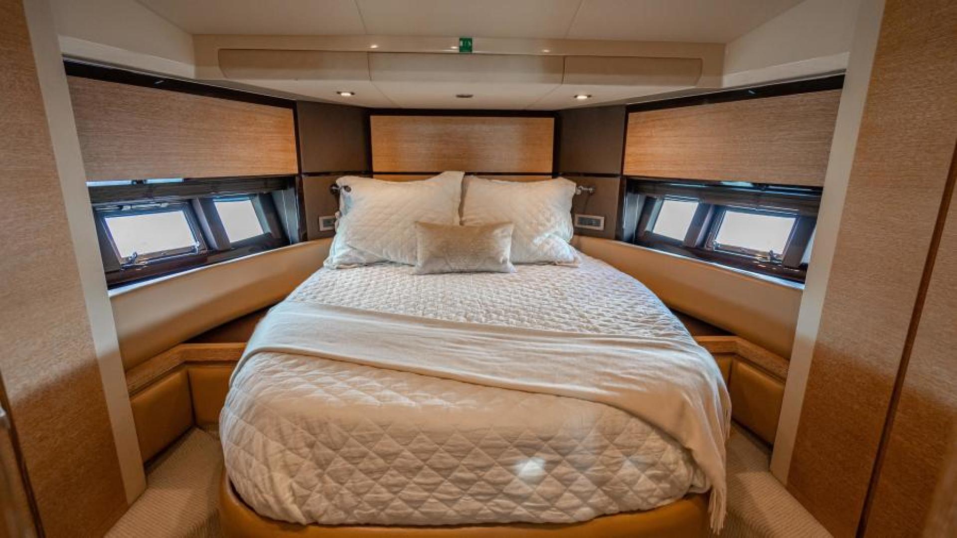 Slide: The Image of Azimut 53 2011 - 3648678