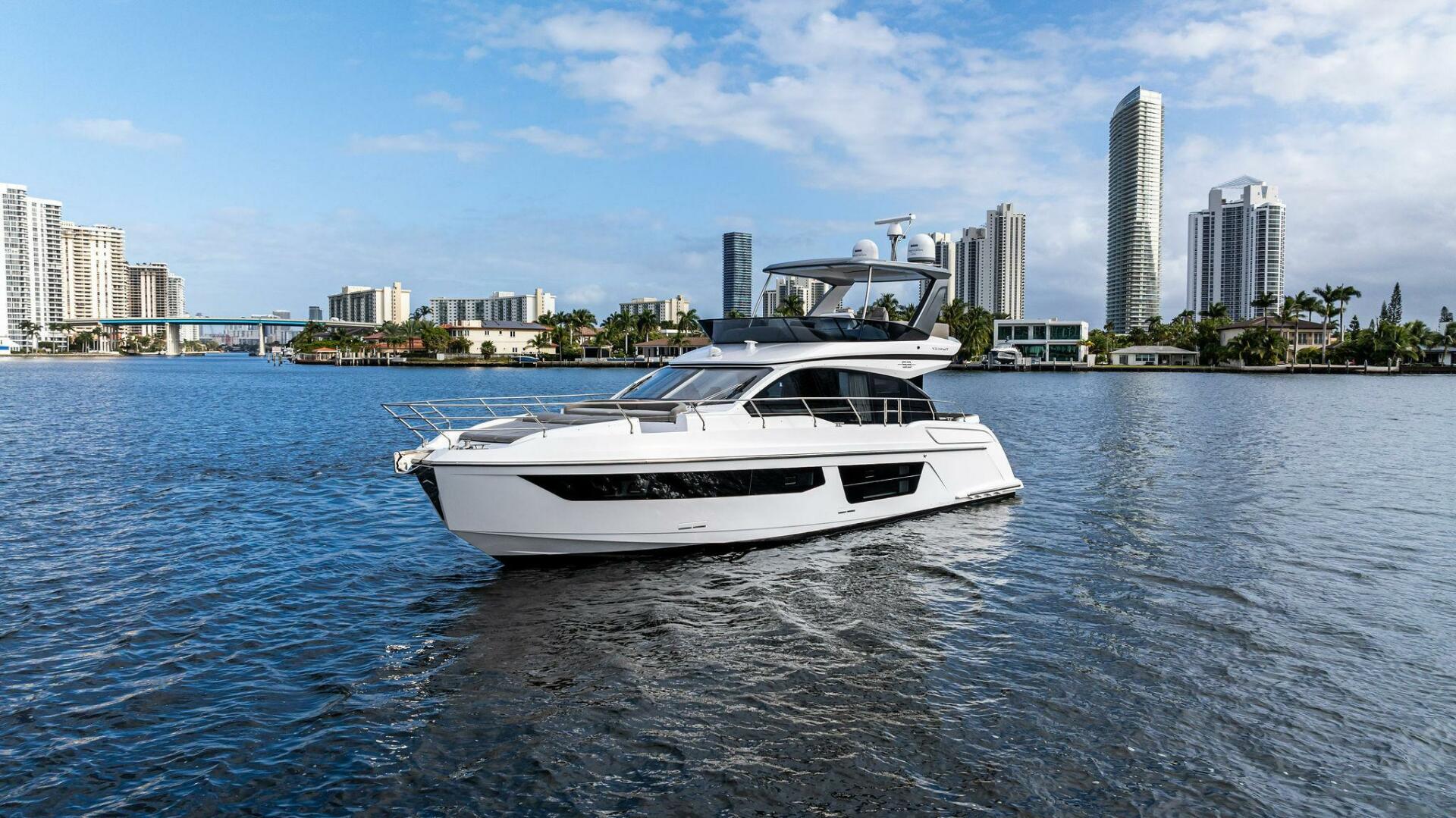 Slide: The Image of Azimut Fly 53 - 4886485