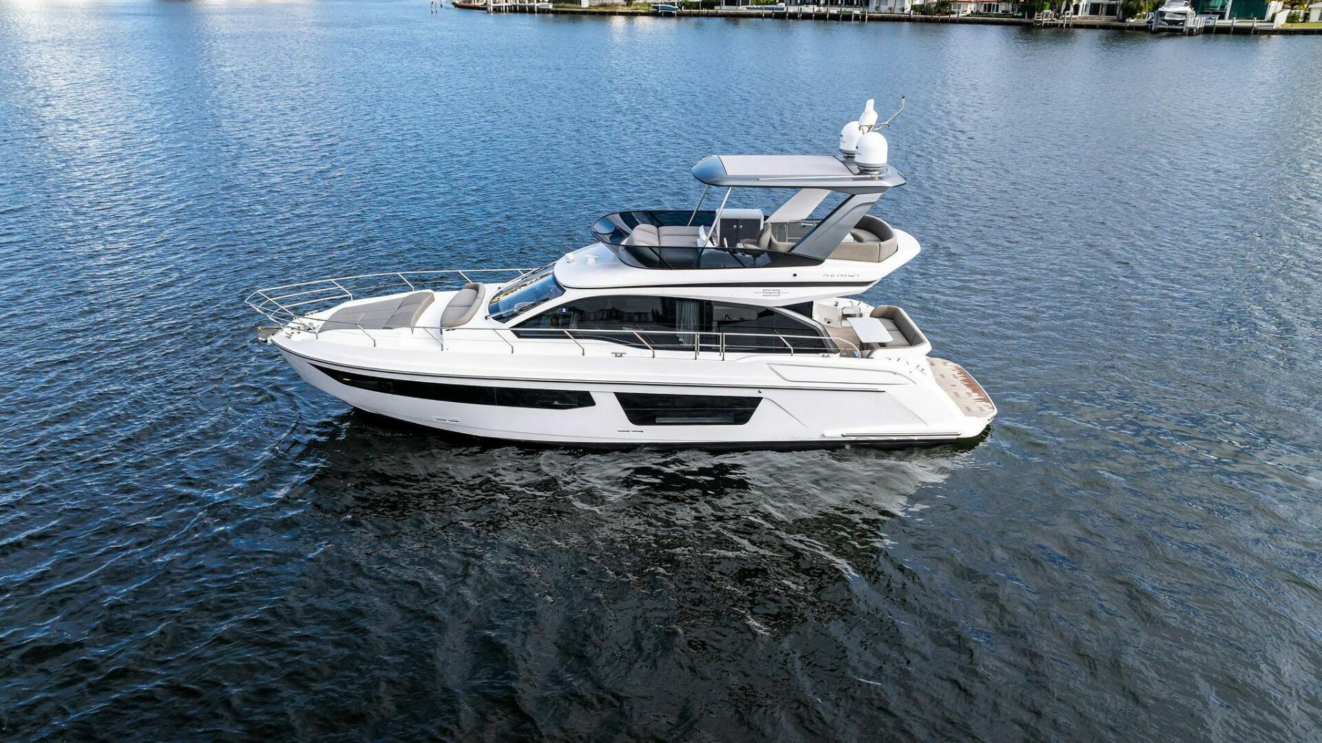 Slide: The Image of Azimut Fly 53 - 4886501
