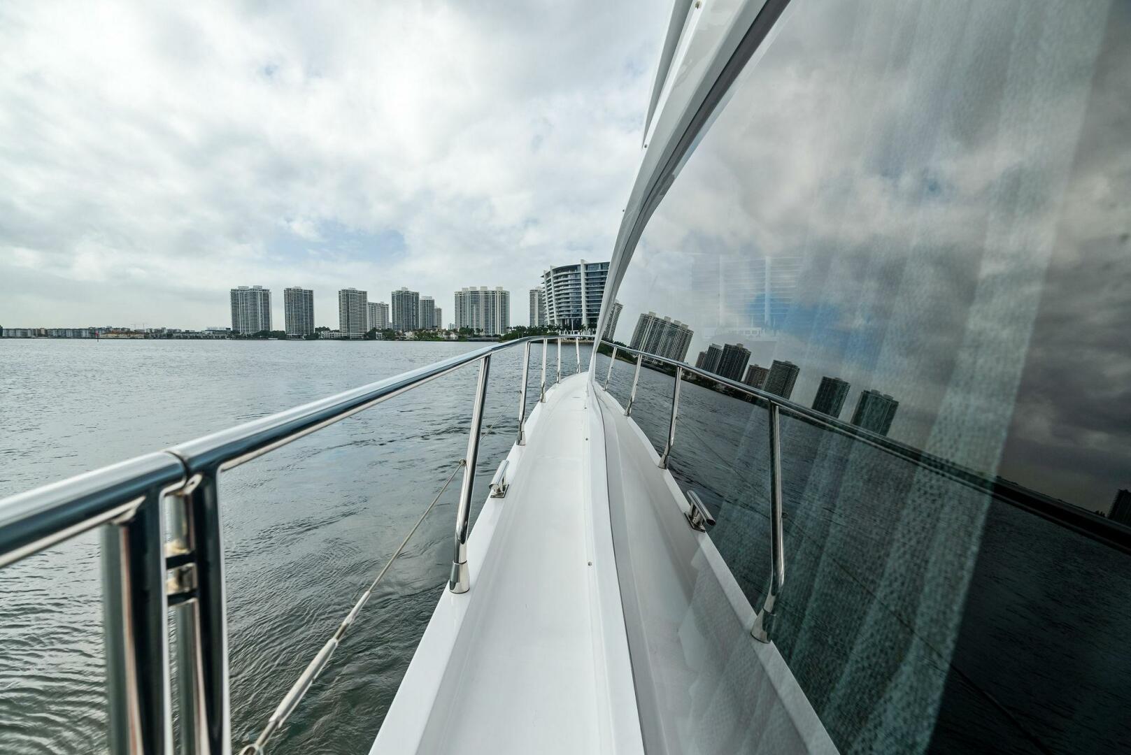 Slide: The Image of Azimut Fly 53 - 4886527