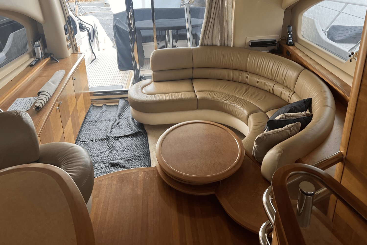 Slide: The Image of Azimut 55 2010 - 17