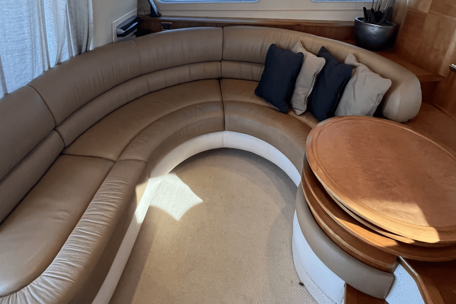 Slide: The Image of Azimut 55 2010 - 18
