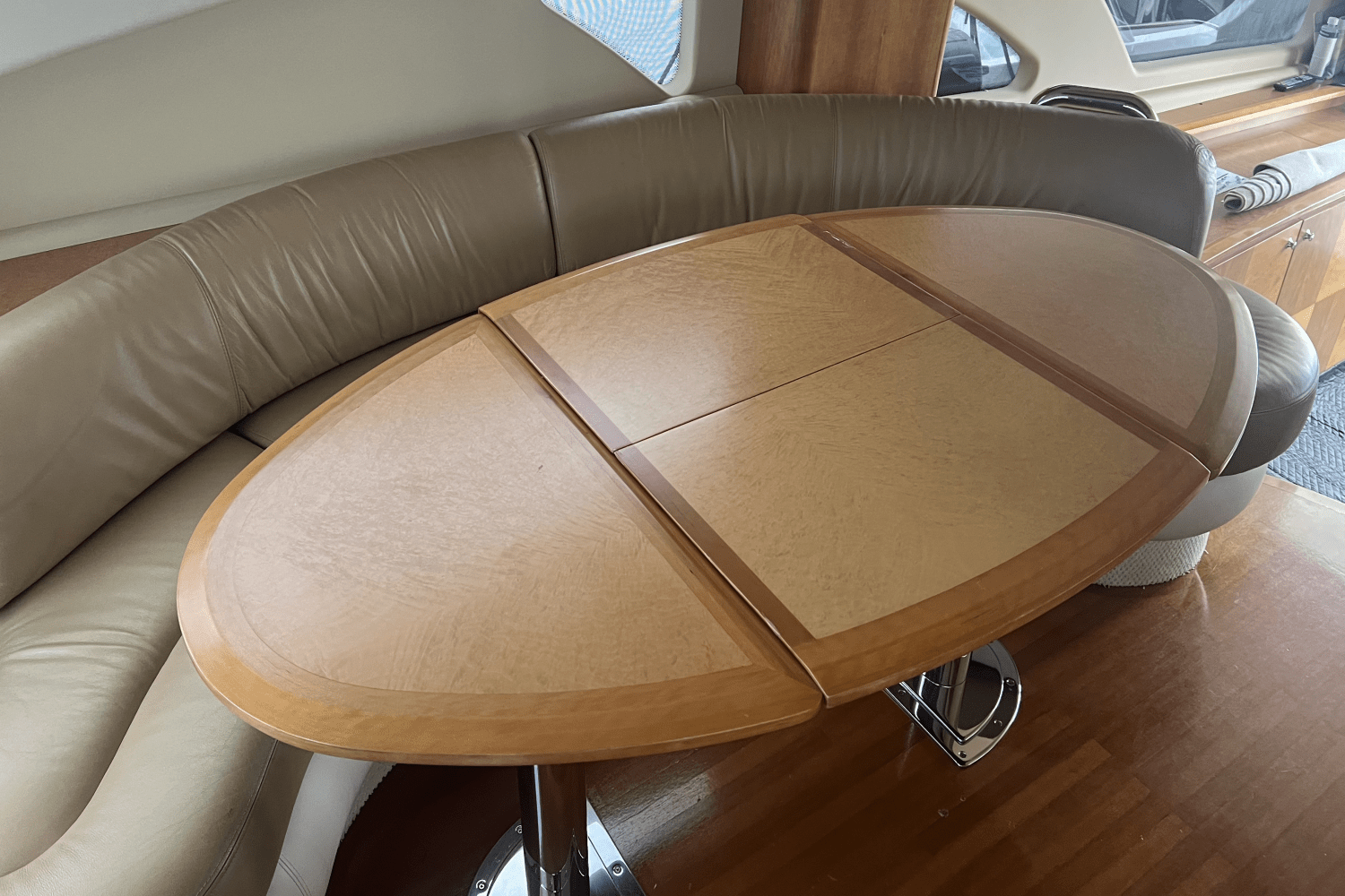 Slide: The Image of Azimut 55 2010 - 19