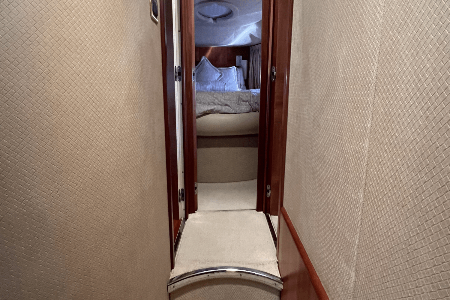 Slide: The Image of Azimut 55 2010 - 35