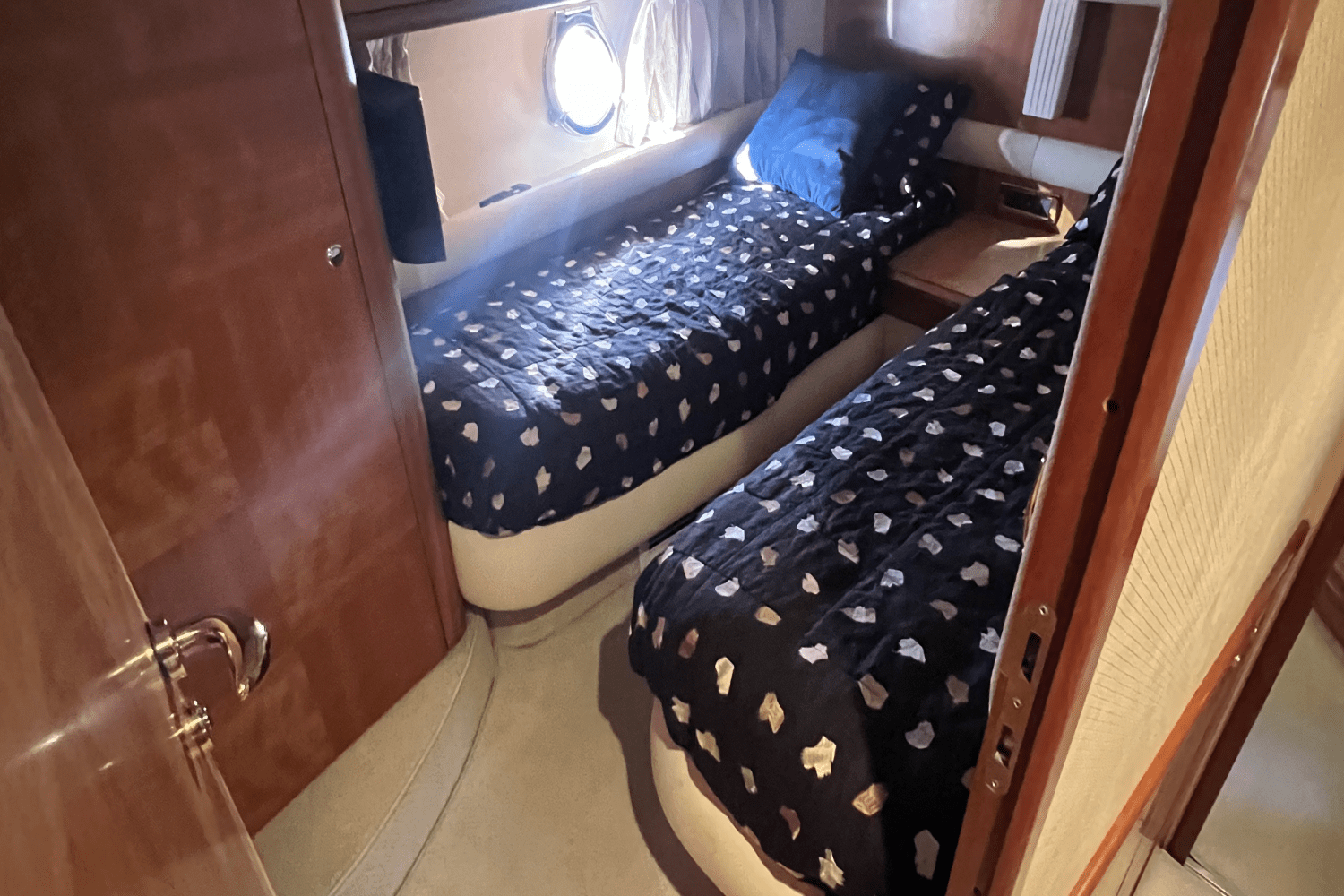 Slide: The Image of Azimut 55 2010 - 48