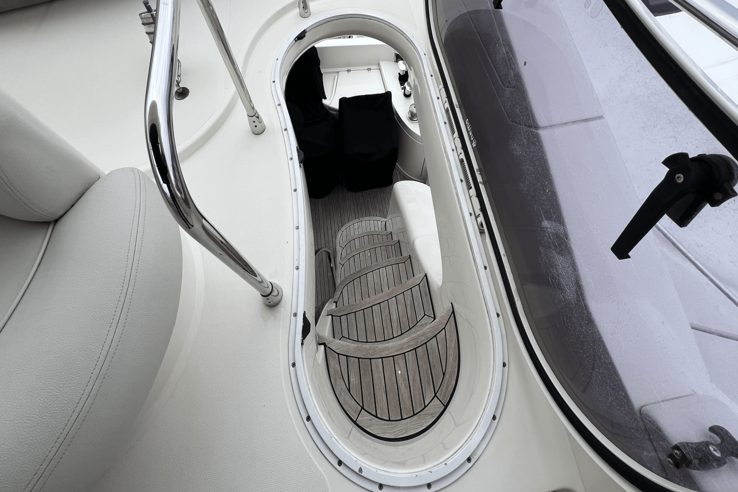 Slide: The Image of Azimut 55 2010 - 51