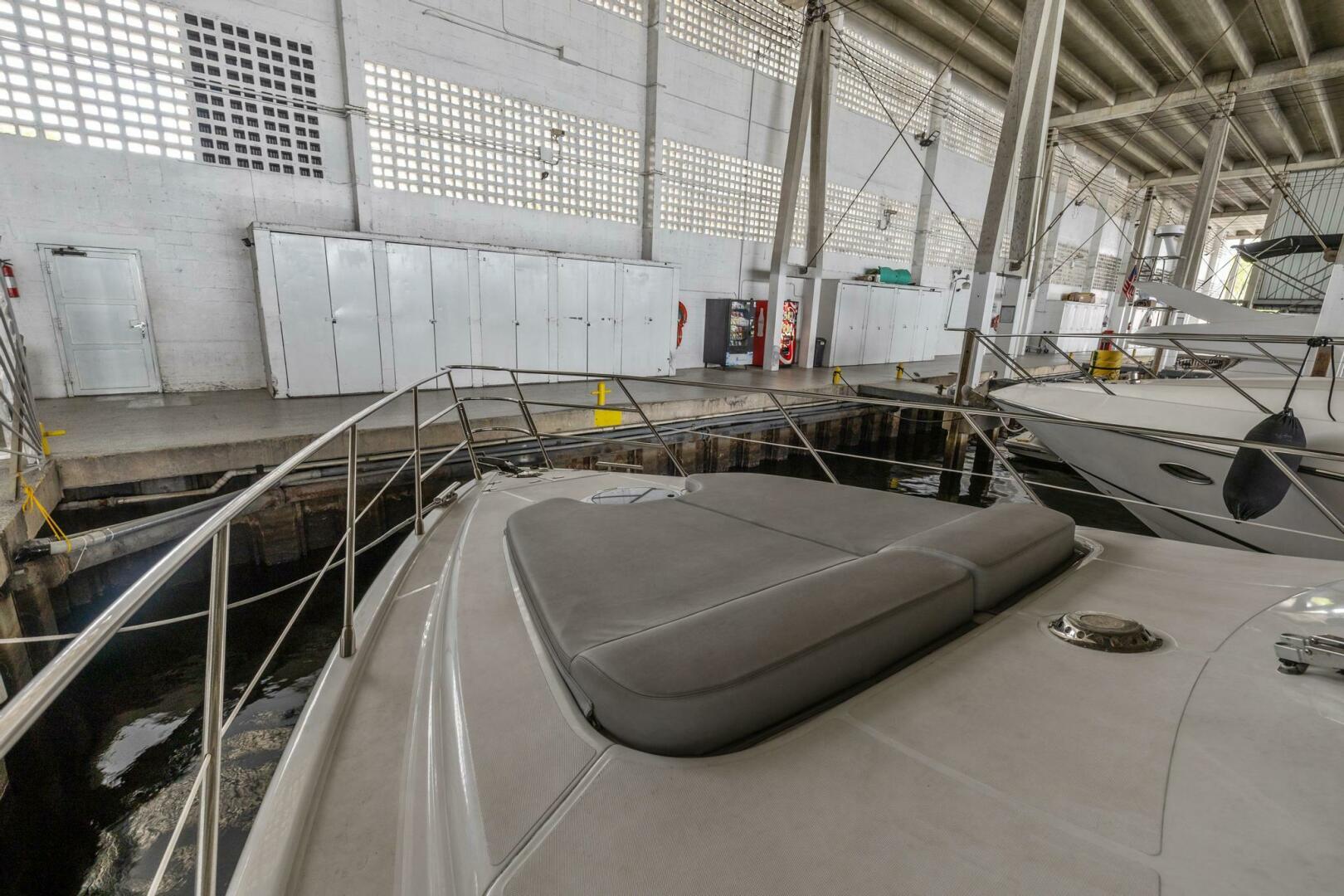Slide: The Image of Azimut 55 flybridge 2005 - 4256163