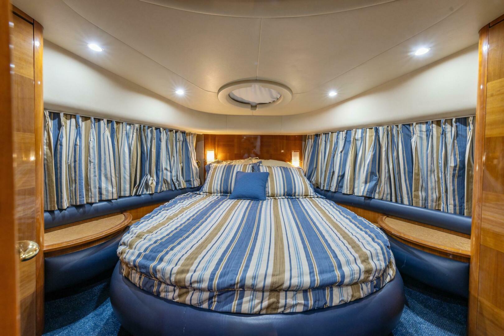Slide: The Image of Azimut 55 flybridge 2005 - 4256183