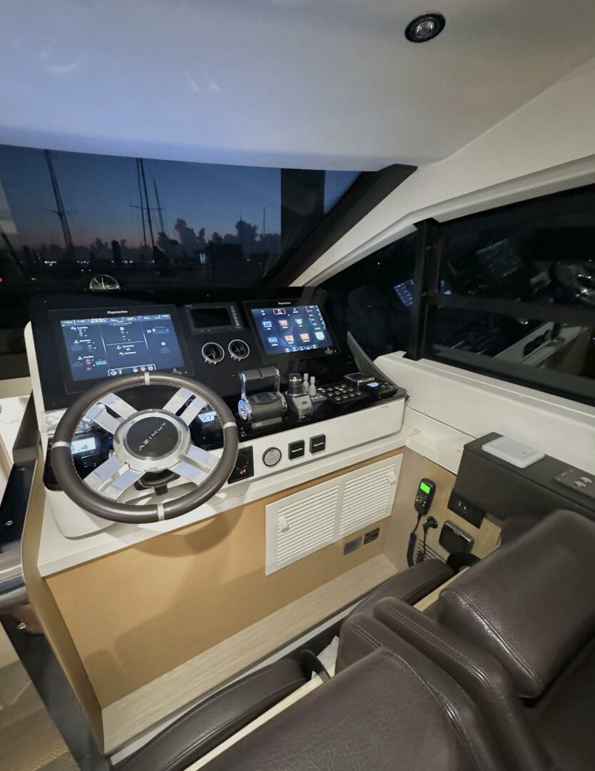 Slide: The Image of Azimut 55 Motor Yacht 2019 - 4622429