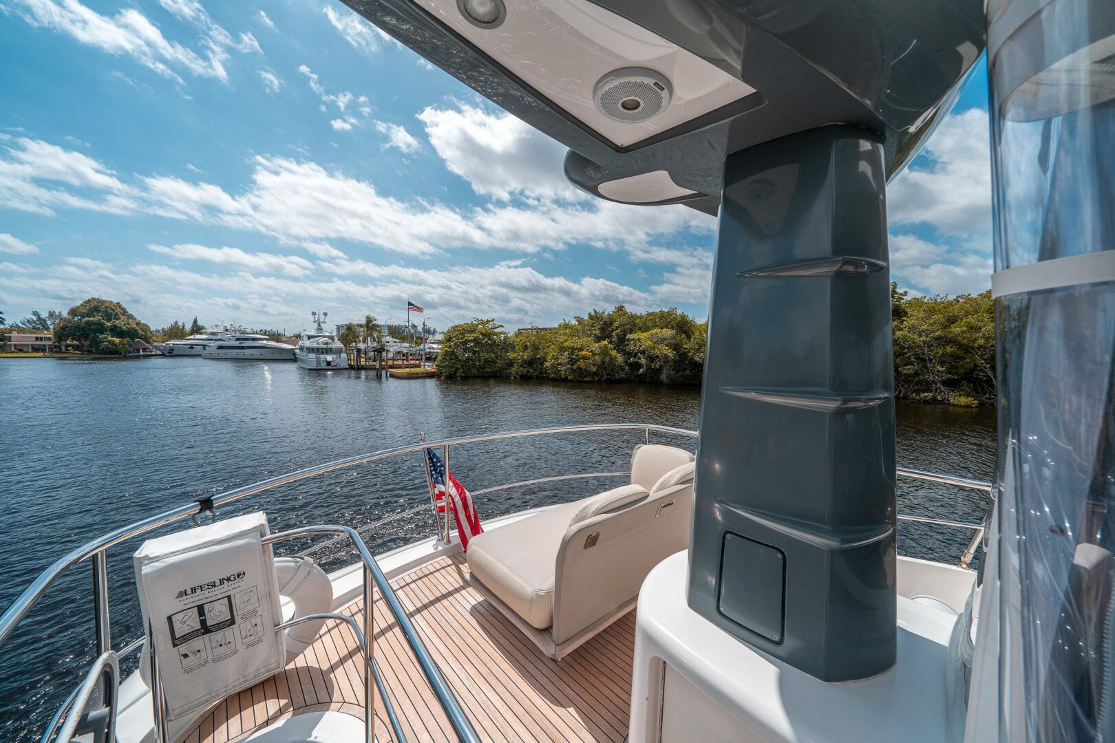 Slide: The Image of Azimut 56 2018 - 18