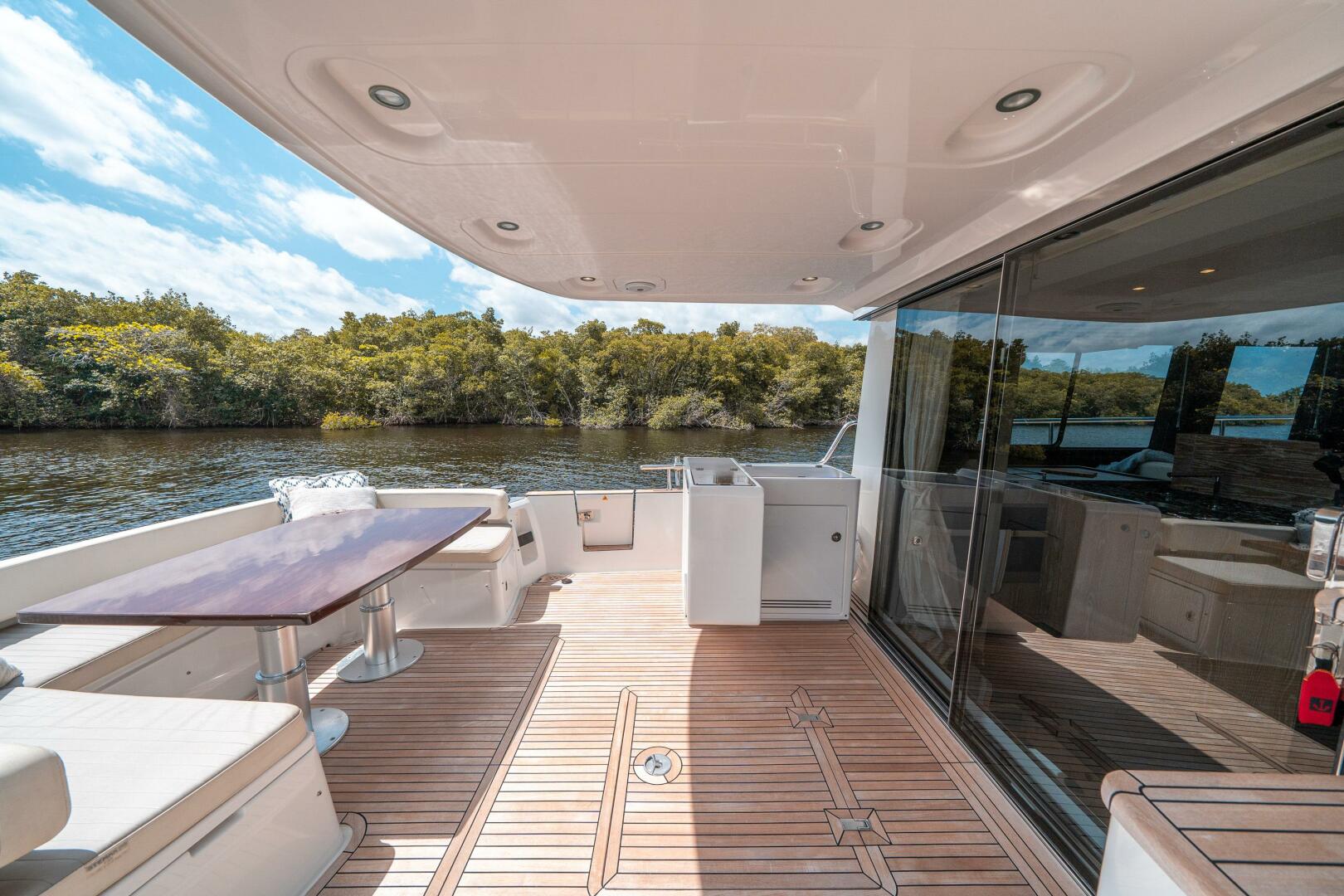 Slide: The Image of Azimut 56 2018 - 30