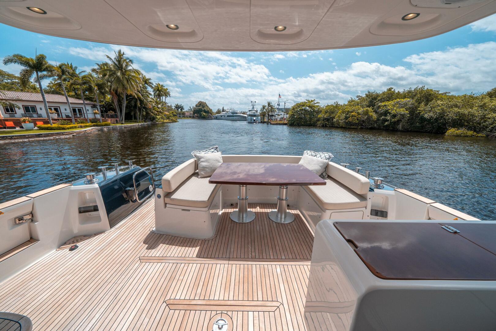 Slide: The Image of Azimut 56 2018 - 34