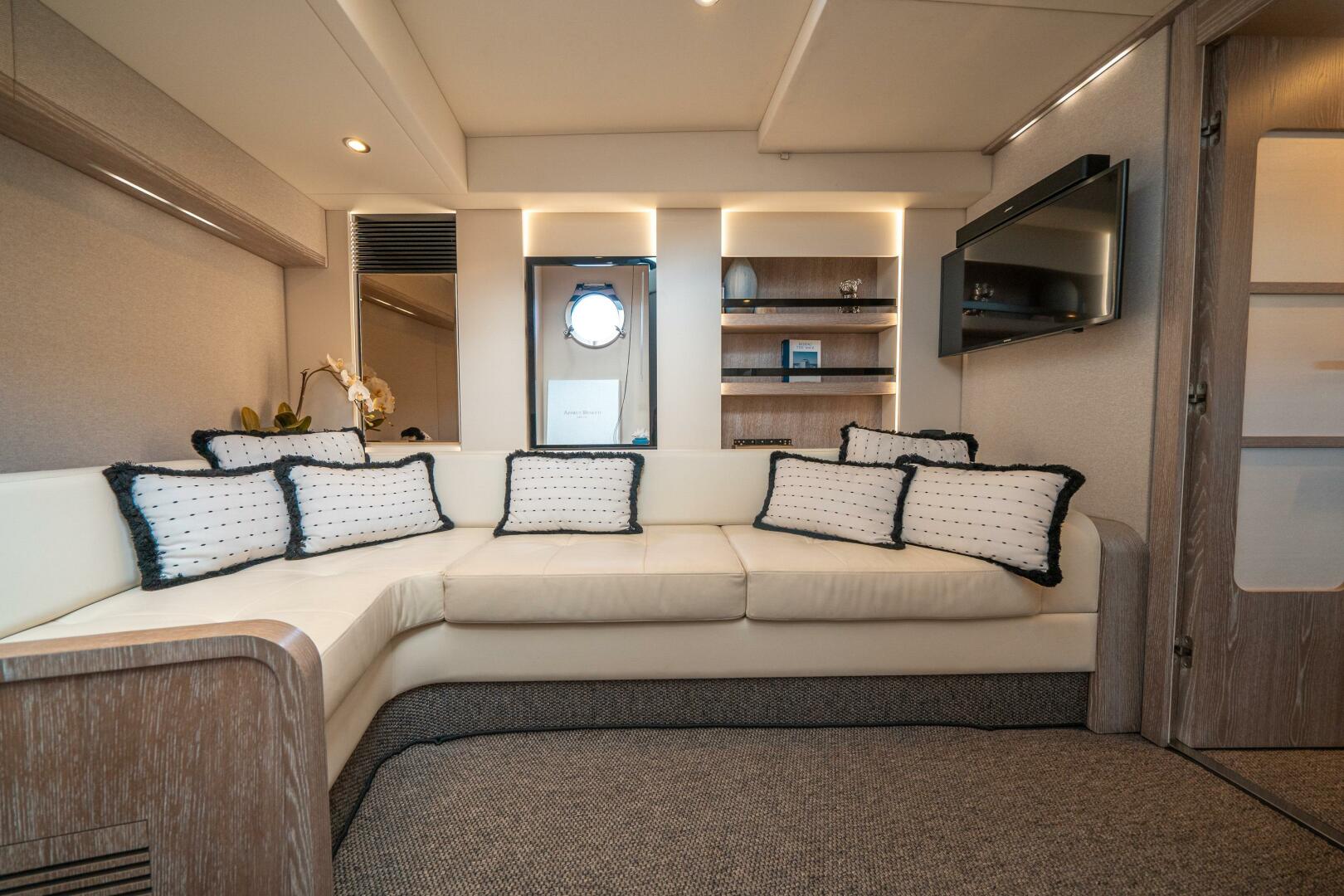 Slide: The Image of Azimut 56 2018 - 65