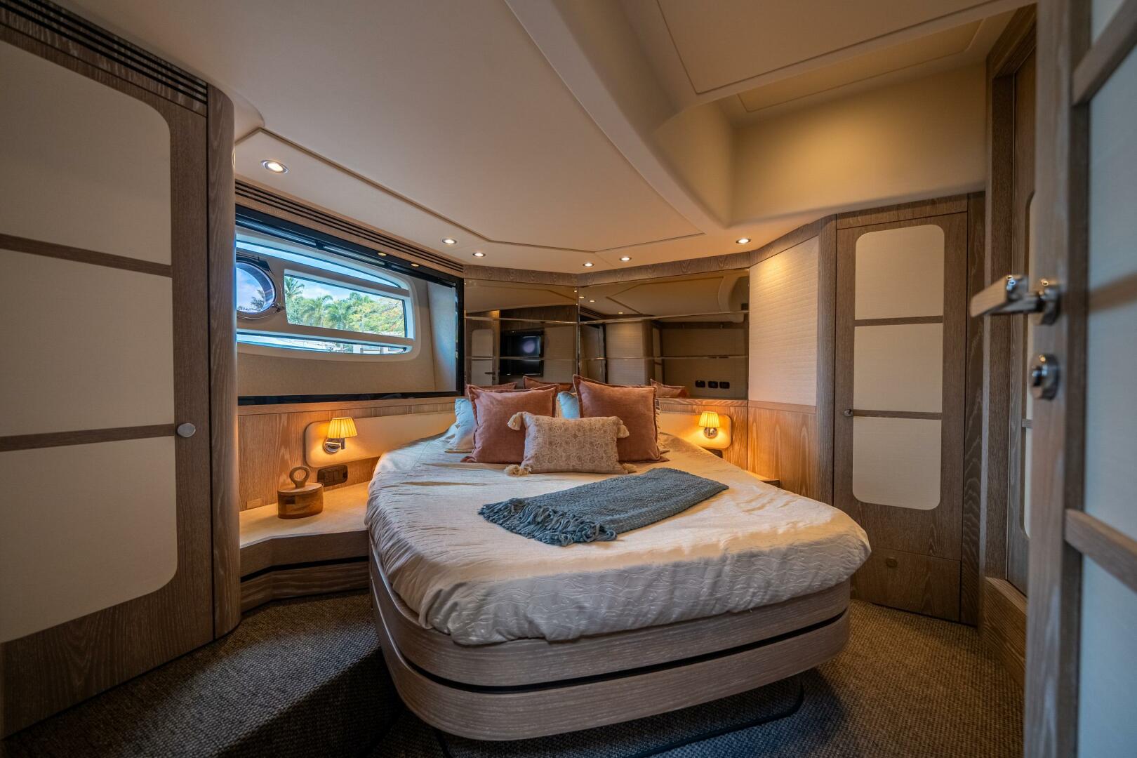 Slide: The Image of Azimut 56 2018 - 69