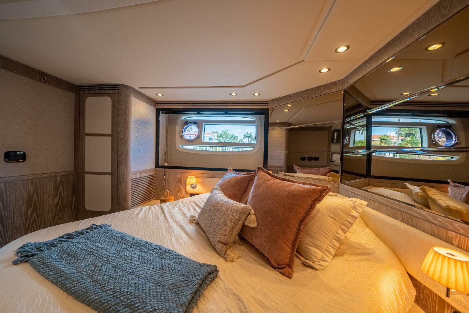 Slide: The Image of Azimut 56 2018 - 70