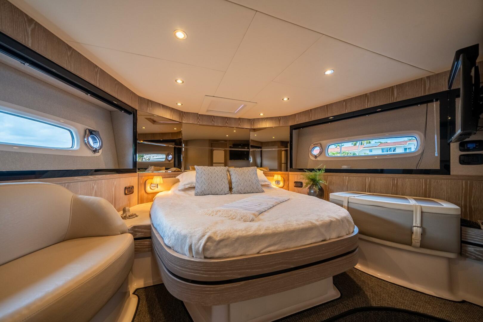 Slide: The Image of Azimut 56 2018 - 76