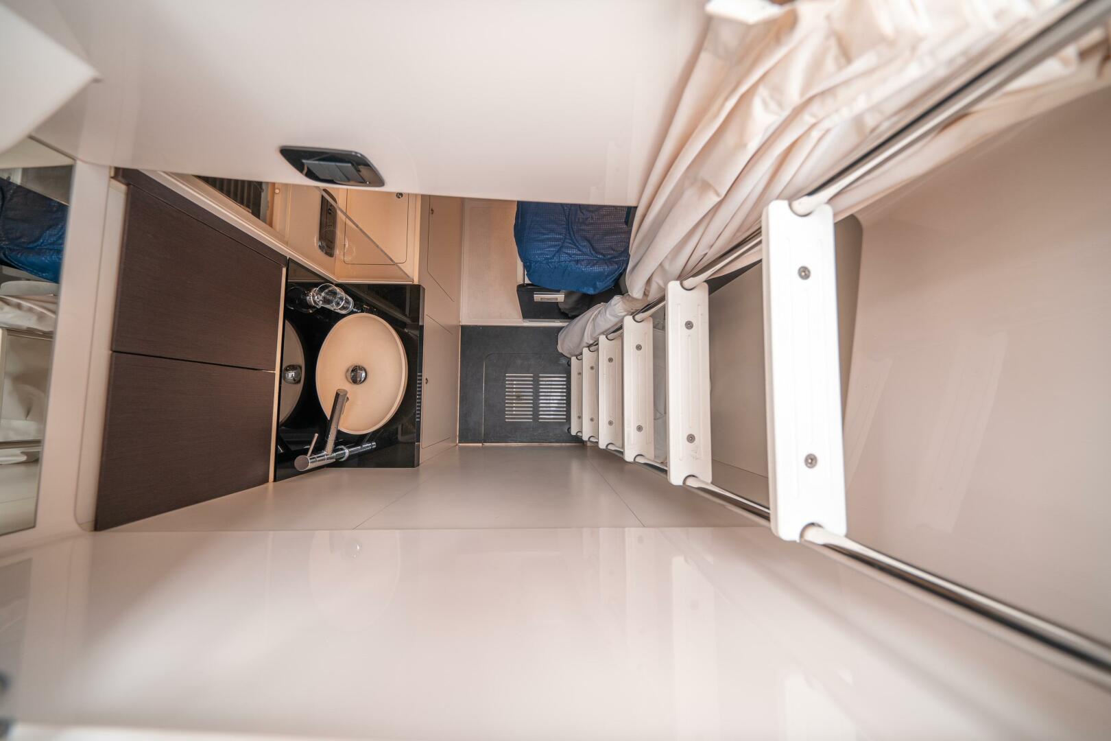 Slide: The Image of Azimut 56 2018 - 81