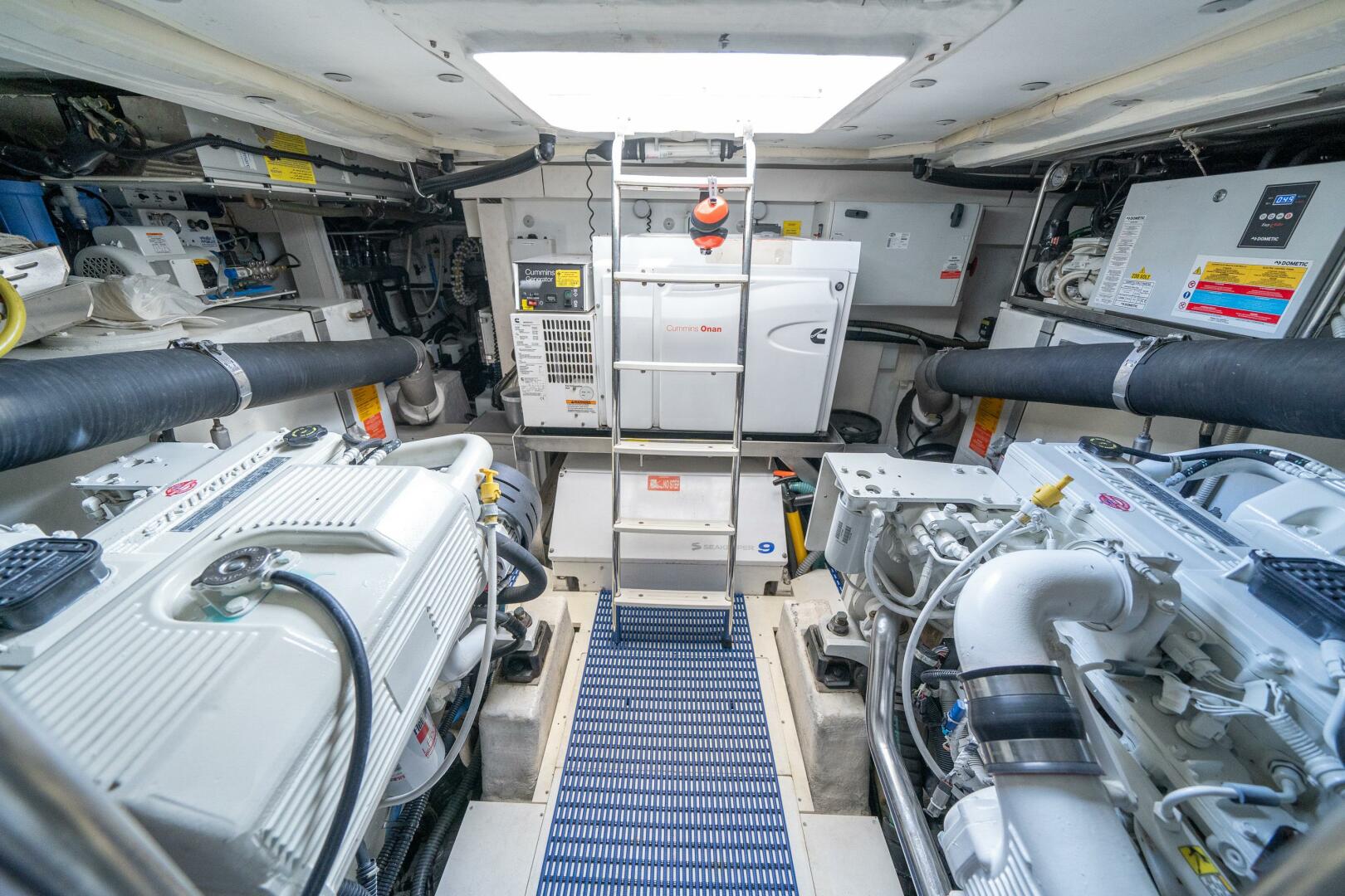 Slide: The Image of Azimut 56 2018 - 89
