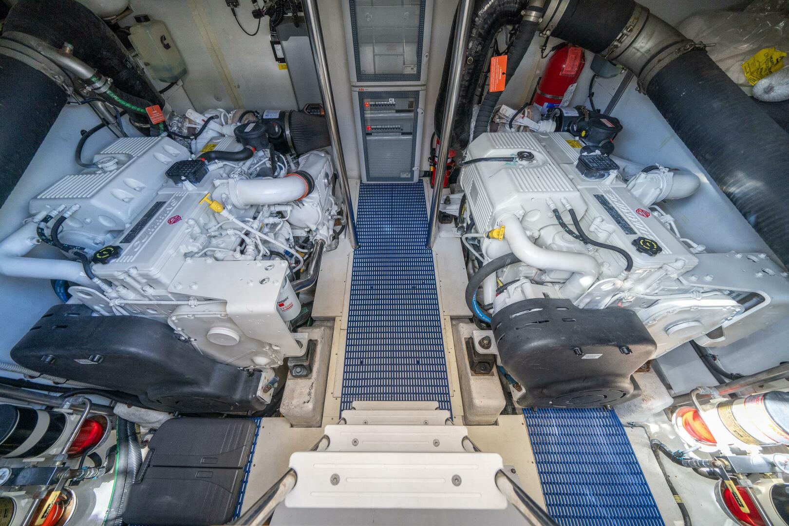 Slide: The Image of Azimut 56 2018 - 90
