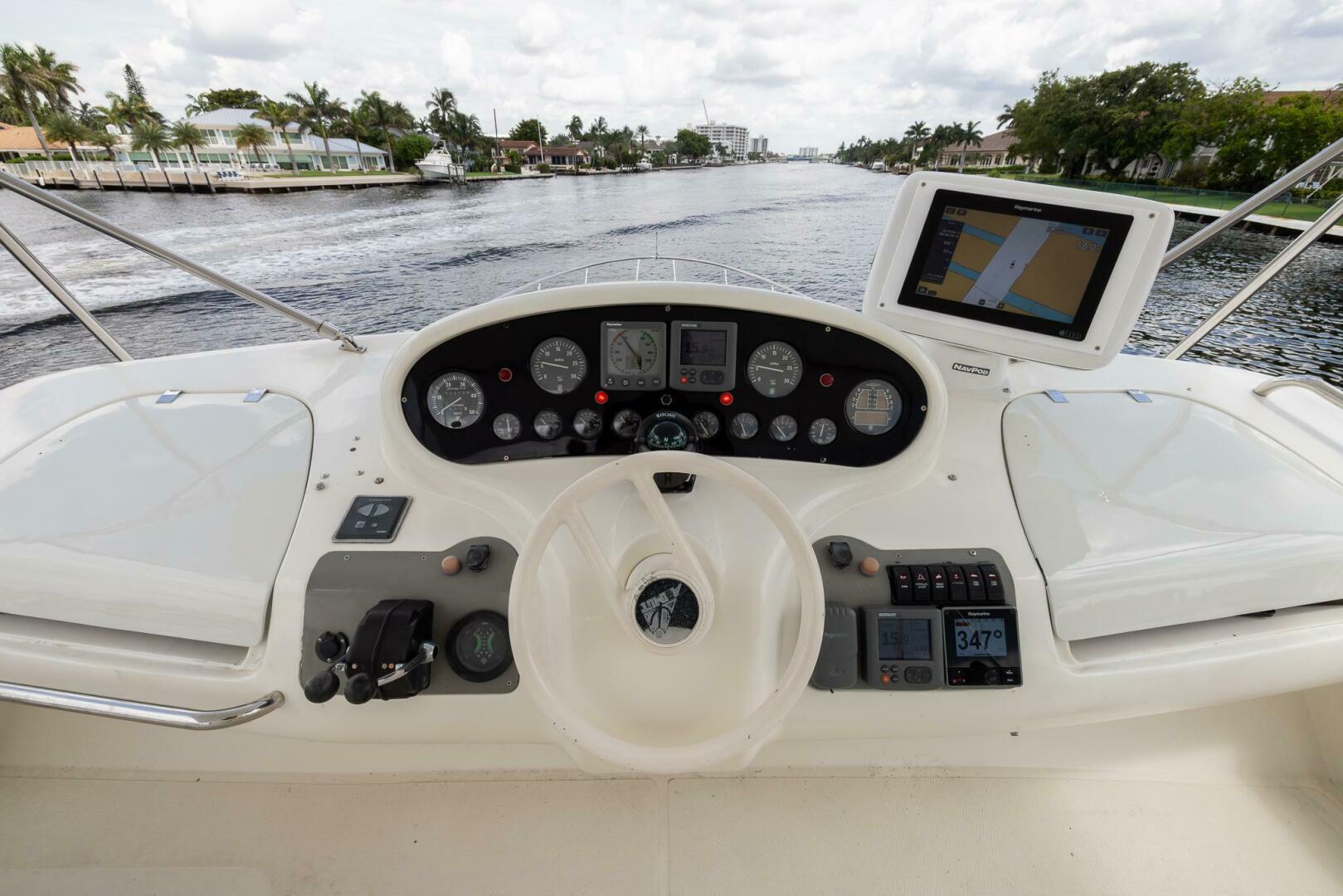 Slide: The Image of Azimut 58 1999 - 4576186