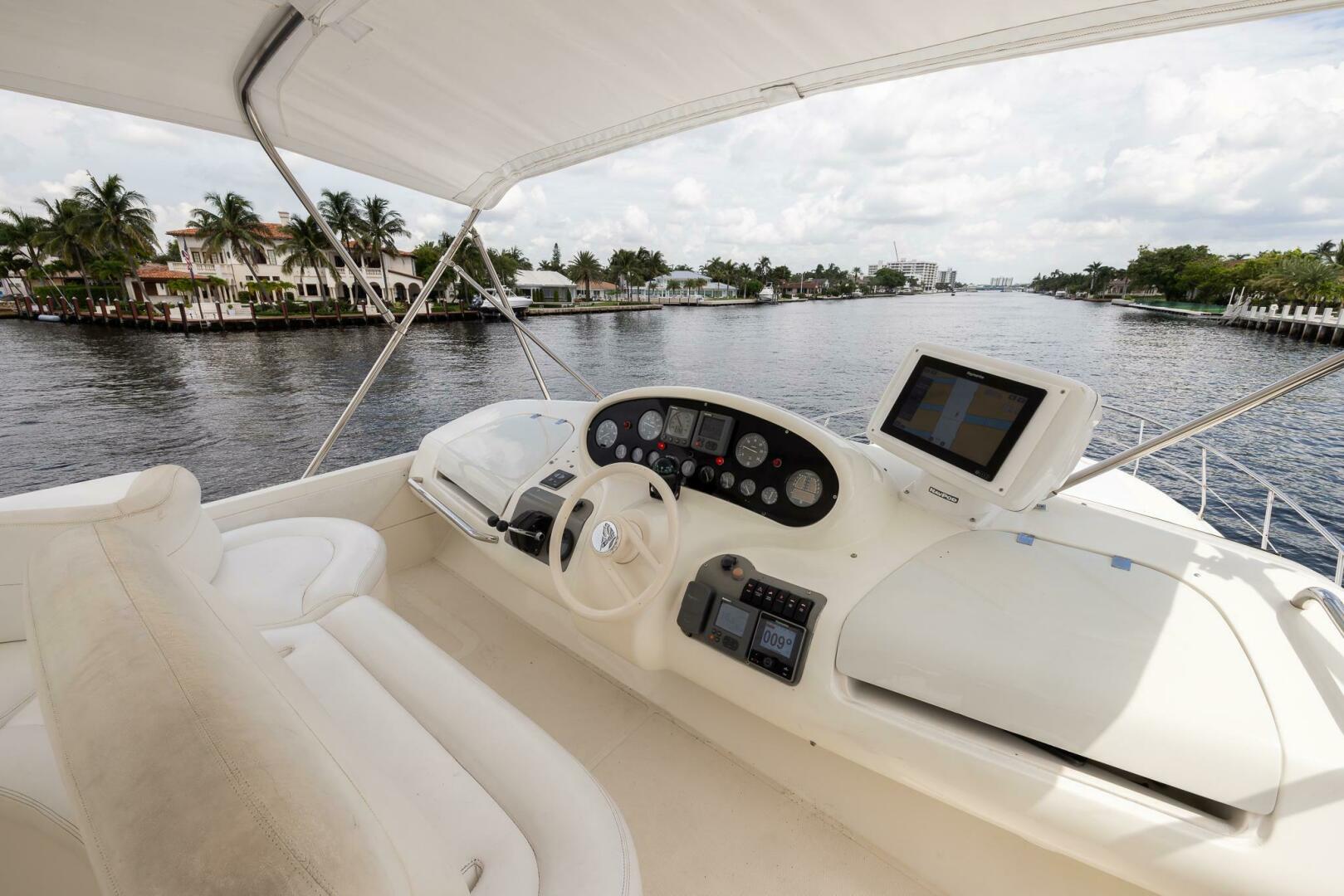 Slide: The Image of Azimut 58 1999 - 4576188