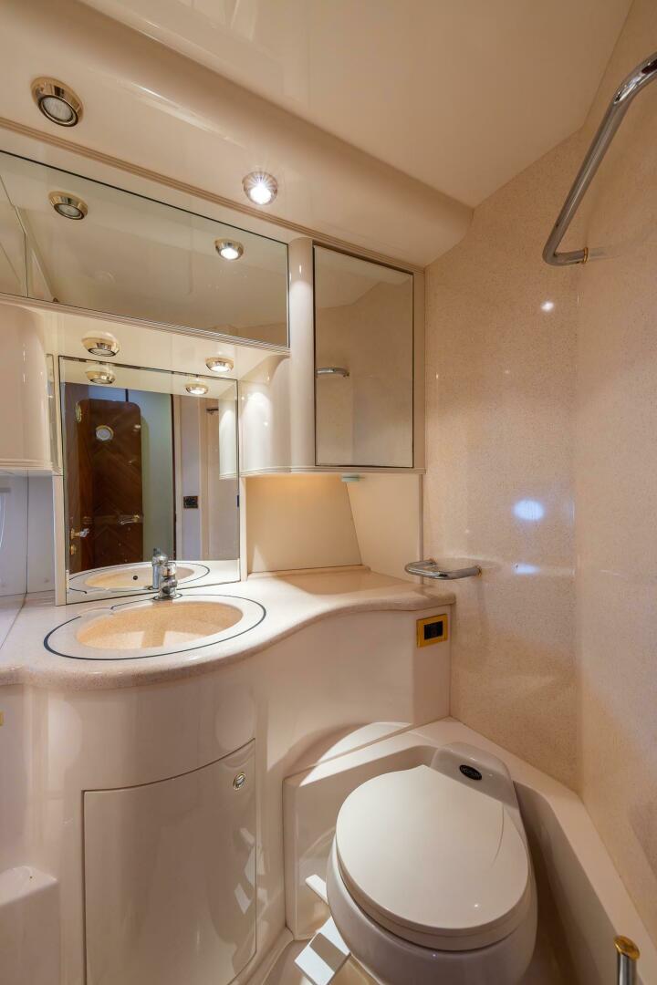 Slide: The Image of Azimut 58 1999 - 4576227