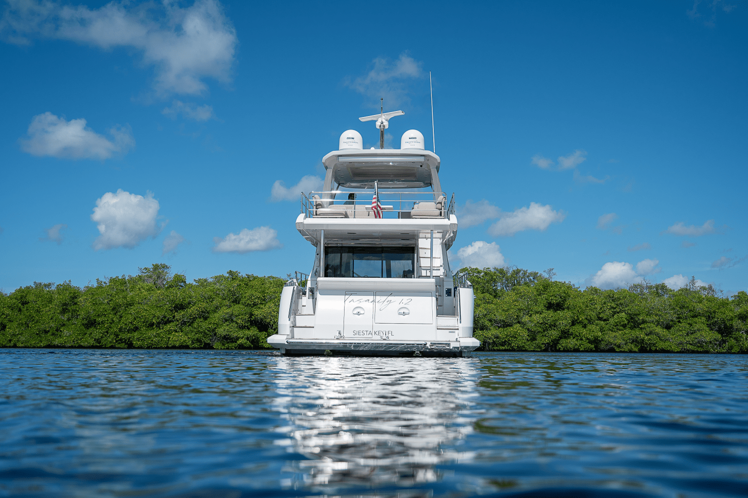 Slide: The Image of Azimut 60 FLY 2023 - 102