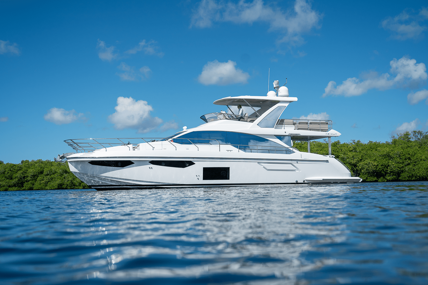 Slide: The Image of Azimut 60 FLY 2023 - 107