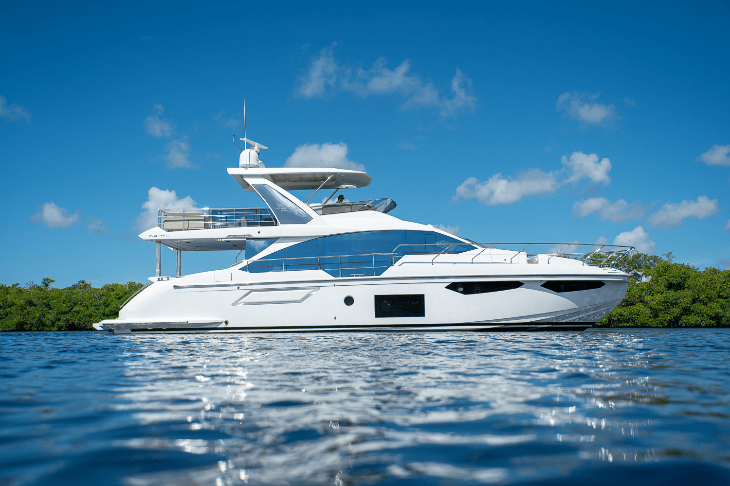 Slide: The Image of Azimut 60 FLY 2023 - 115