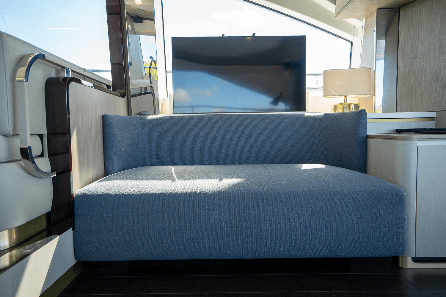 Slide: The Image of Azimut 60 FLY 2023 - 21