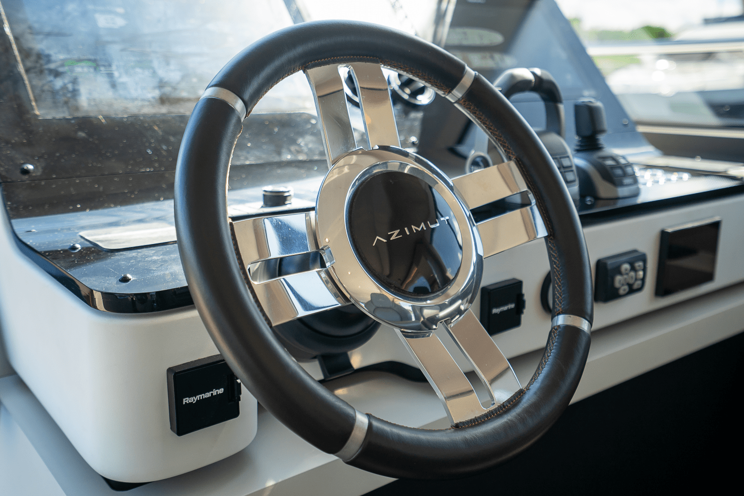 Slide: The Image of Azimut 60 FLY 2023 - 34