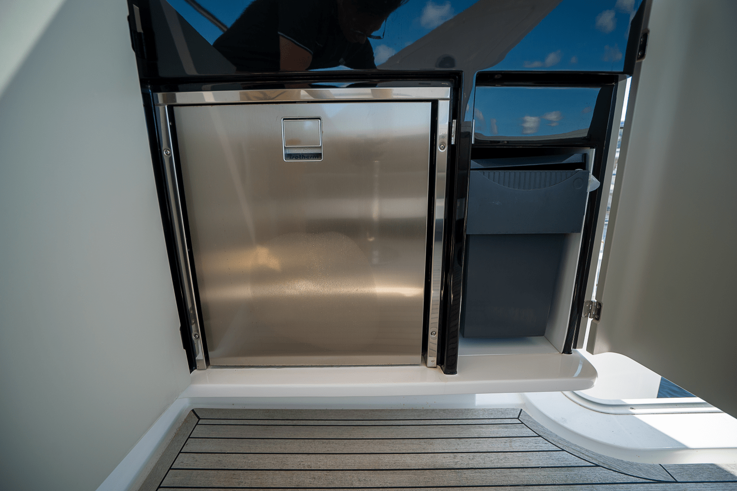 Slide: The Image of Azimut 60 FLY 2023 - 50