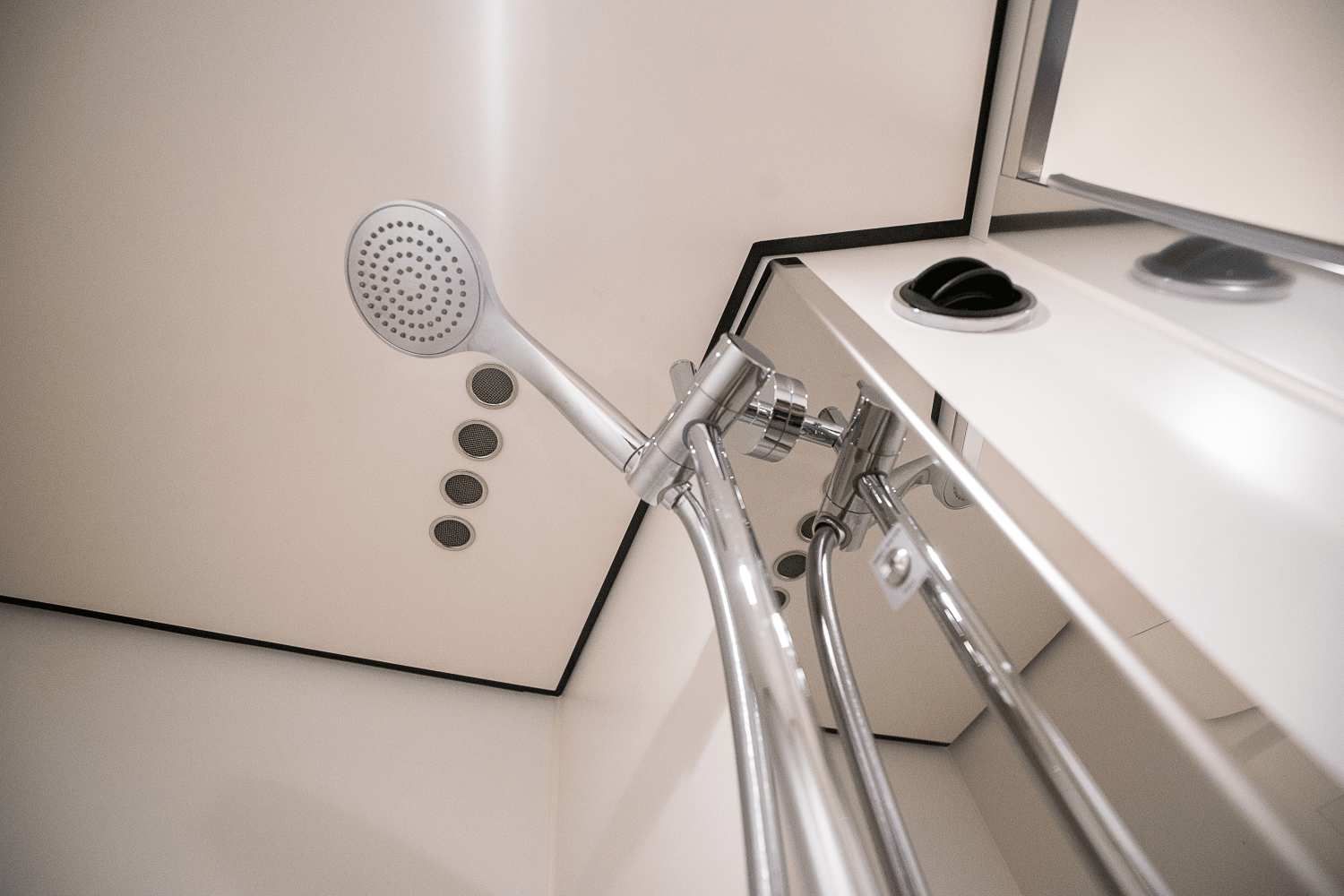 Slide: The Image of Azimut 60 FLY 2023 - 69