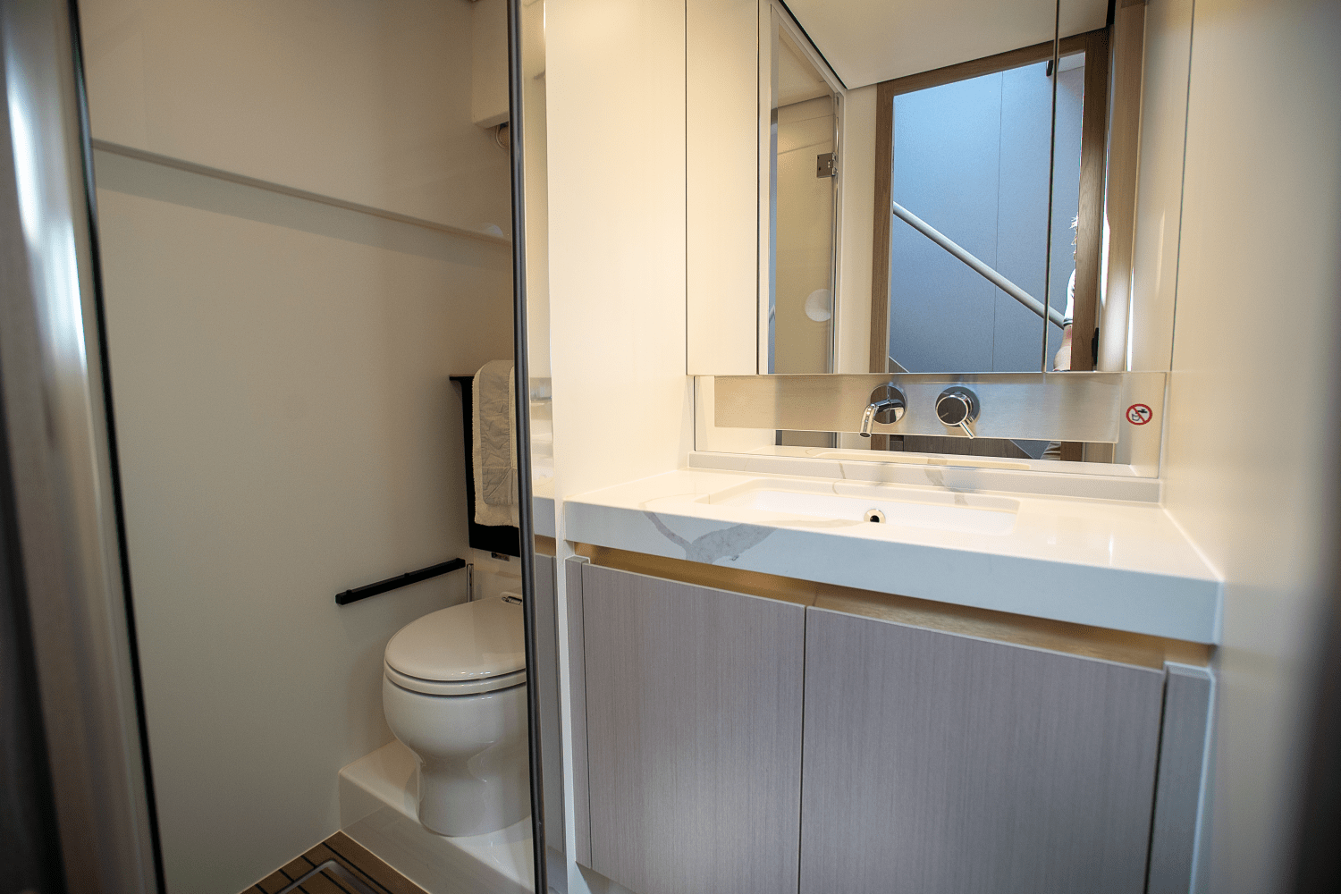 Slide: The Image of Azimut 60 FLY 2023 - 83