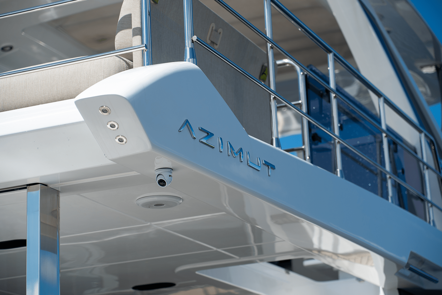Slide: The Image of Azimut 60 FLY 2023 - 96