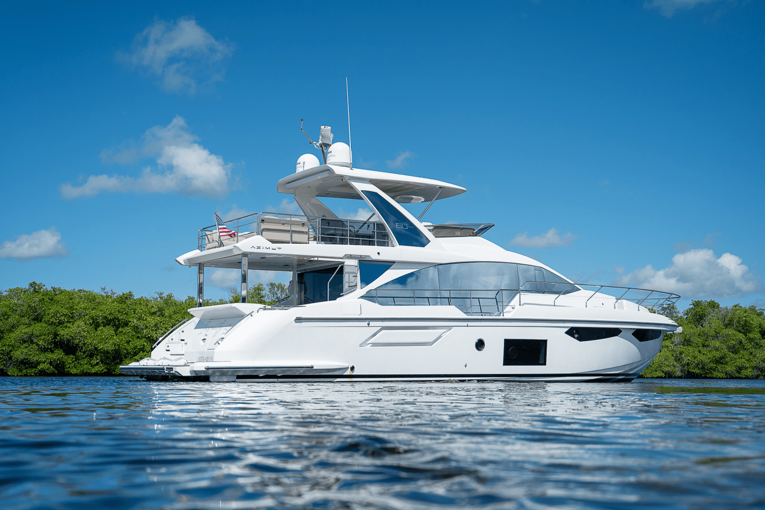 Slide: The Image of Azimut 60 FLY 2023 - 98