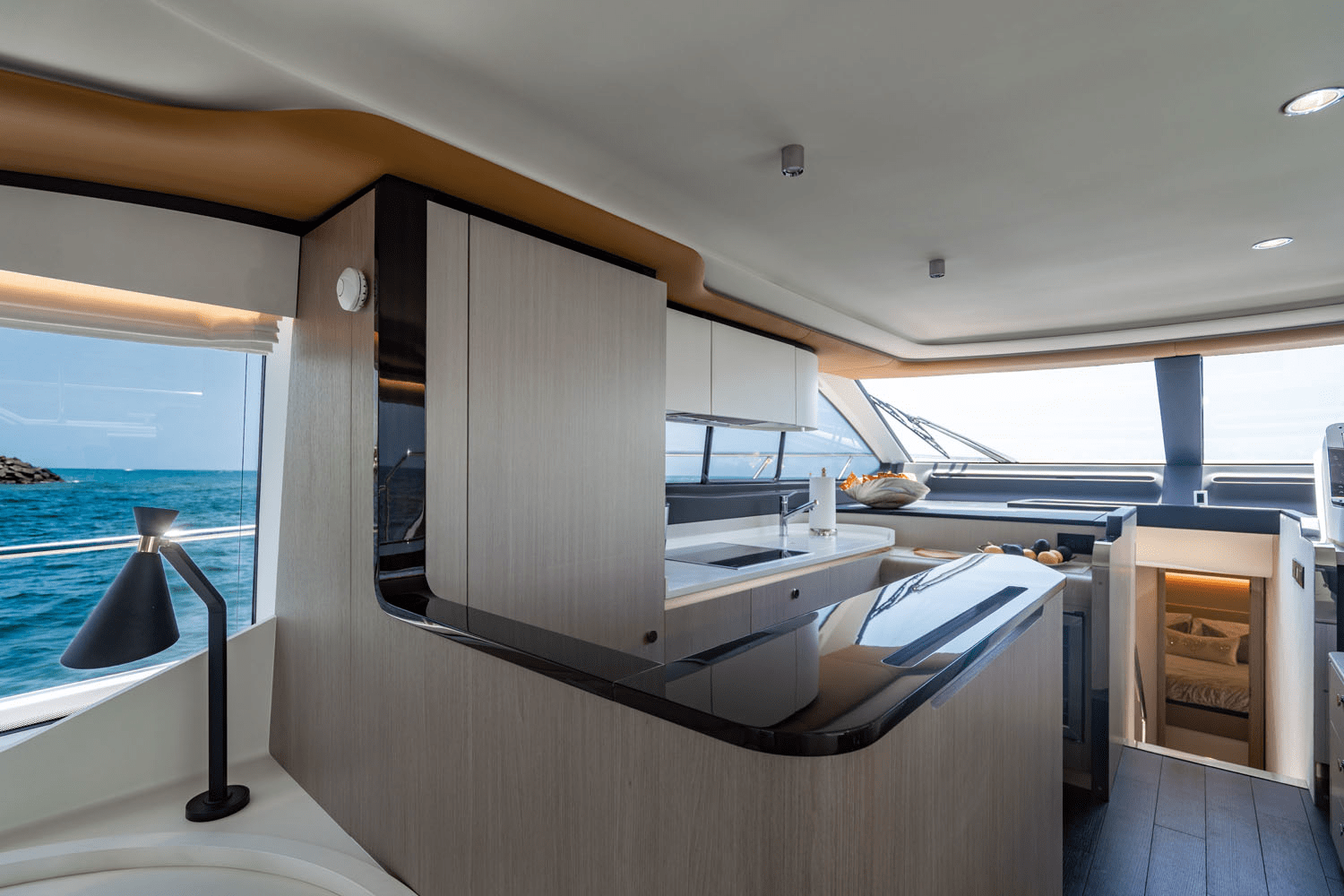 Slide: The Image of Azimut 60 FLY 2024 - 38