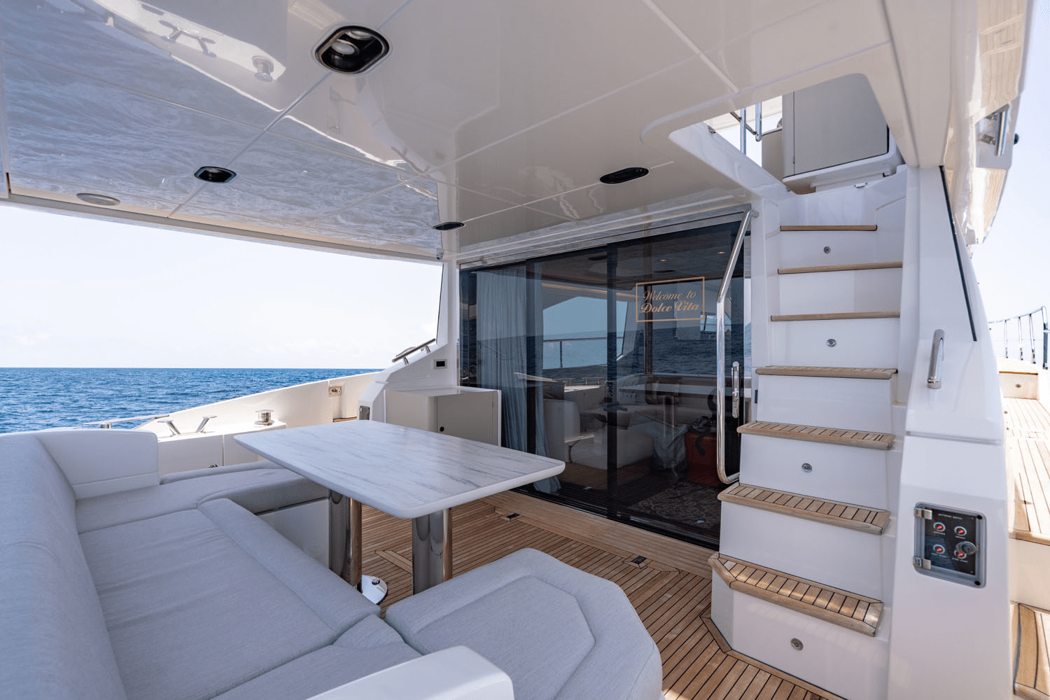 Slide: The Image of Azimut 60 FLY 2024 - 47