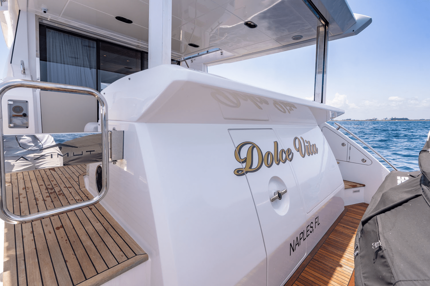 Slide: The Image of Azimut 60 FLY 2024 - 53