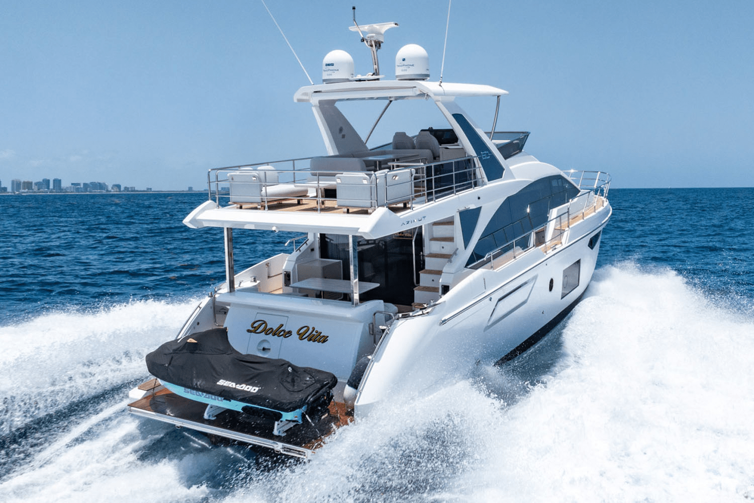 Slide: The Image of Azimut 60 FLY 2024 - 8